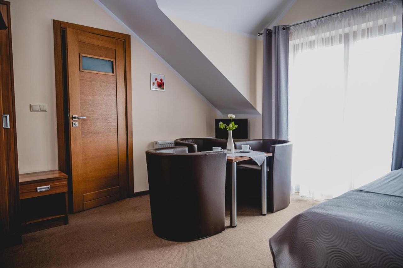 Hotel Nad Morzem- Art-Pension Świerzno Exteriér fotografie